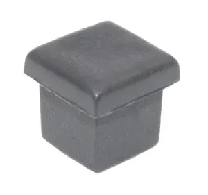 Заглушка для труб квадратного сечения 10х10 мм, черная