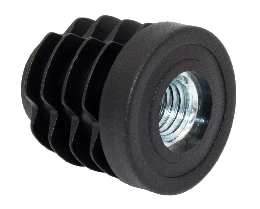 Заглушка круглая с резьбой d28мм ЗР 28М10 черная